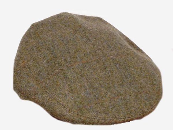 Gurteen Garforth Tweed Cap - Olive Subtle Check in the group  at PAW of Sweden AB (17-3)