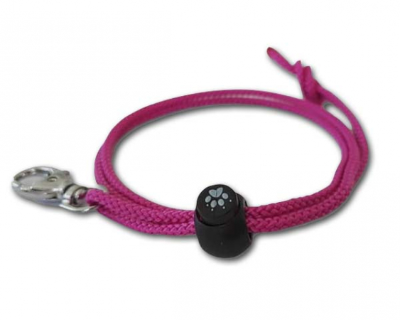 Whistle lanyard nylon purple in the group The dog / Puppy kit / Whistles & lanyards at PAW of Sweden AB (2203PU)