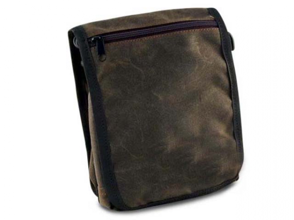 PAW of Sweden´s Messenger Bag Classic waxed cotton brown in the group Hunting / Game bags/Bags and more / Messenger bags at PAW of Sweden AB (606WC)