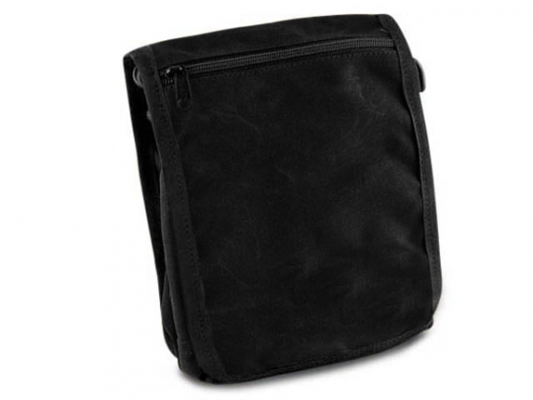 PAW of Sweden´s Messenger Bag Classic waxed cotton black in the group Hunting / Game bags/Bags and more / Messenger bags at PAW of Sweden AB (606WCBL)